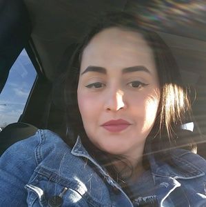 Meet your Posher, Gaby